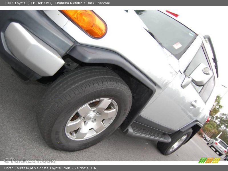 Titanium Metallic / Dark Charcoal 2007 Toyota FJ Cruiser 4WD