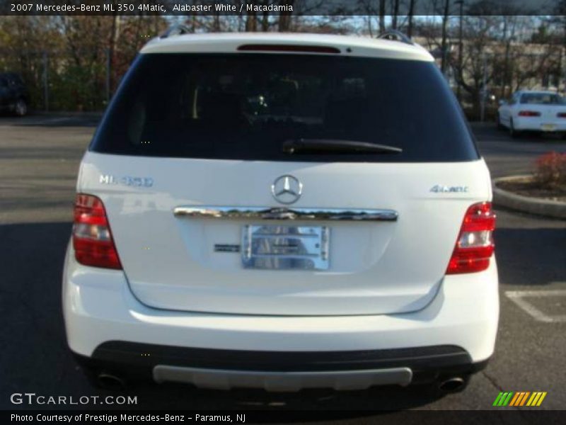 Alabaster White / Macadamia 2007 Mercedes-Benz ML 350 4Matic