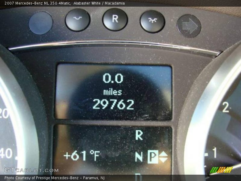 Alabaster White / Macadamia 2007 Mercedes-Benz ML 350 4Matic