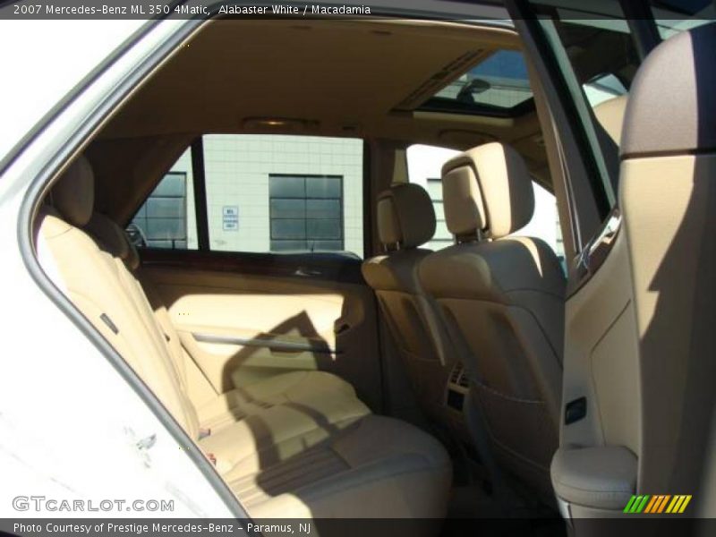 Alabaster White / Macadamia 2007 Mercedes-Benz ML 350 4Matic
