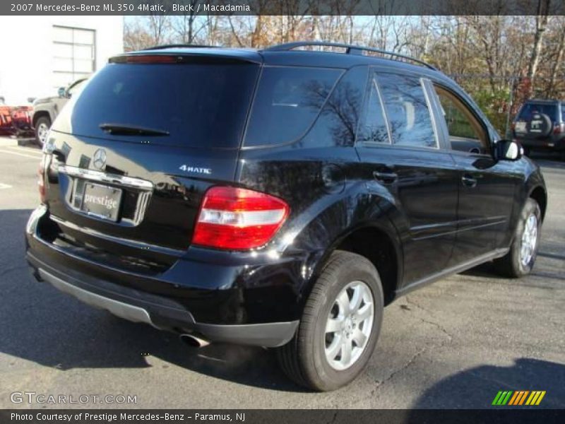Black / Macadamia 2007 Mercedes-Benz ML 350 4Matic