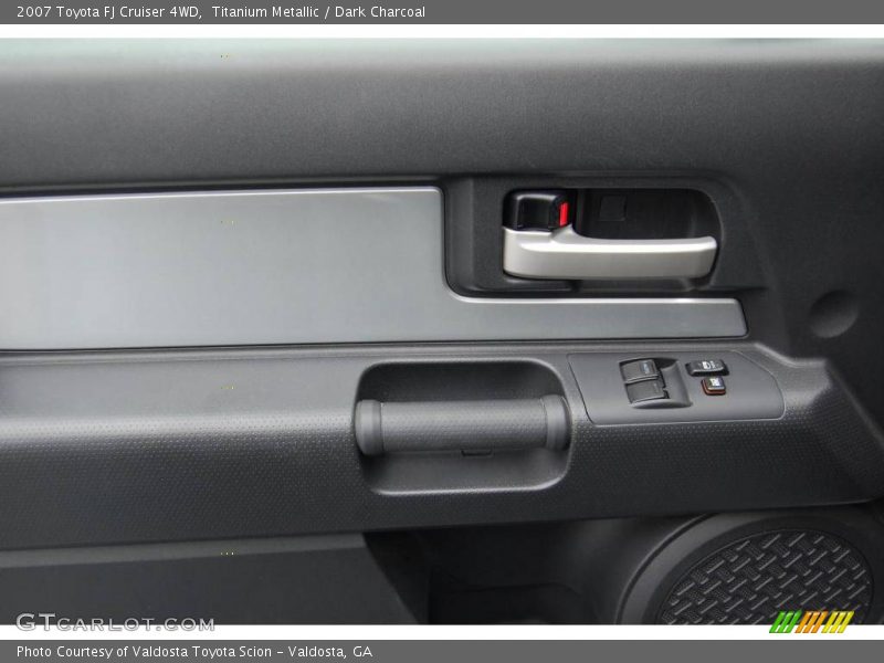 Titanium Metallic / Dark Charcoal 2007 Toyota FJ Cruiser 4WD