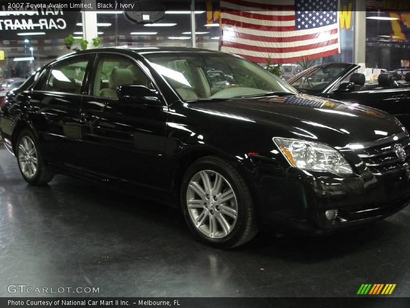 Black / Ivory 2007 Toyota Avalon Limited
