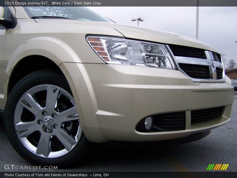 White Gold / Dark Slate Gray 2010 Dodge Journey SXT
