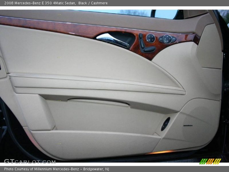 Black / Cashmere 2008 Mercedes-Benz E 350 4Matic Sedan