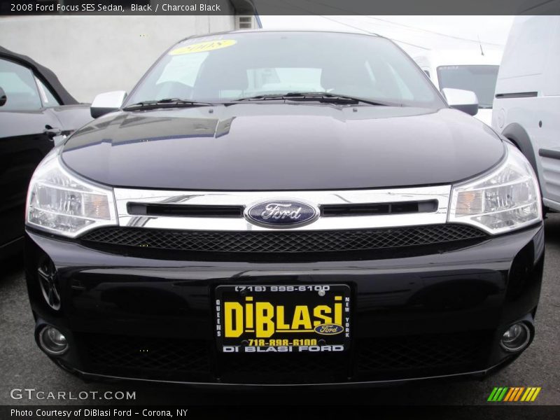 Black / Charcoal Black 2008 Ford Focus SES Sedan