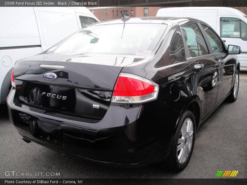 Black / Charcoal Black 2008 Ford Focus SES Sedan