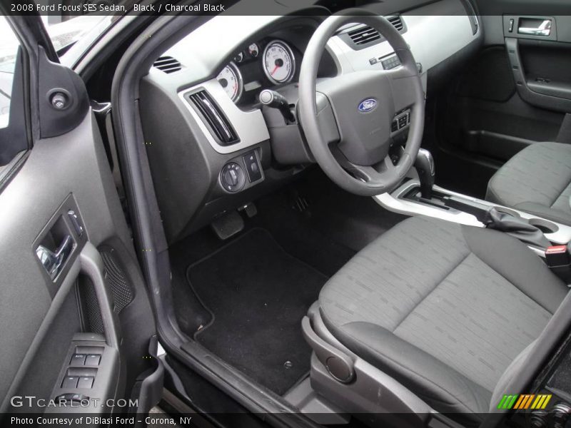 Black / Charcoal Black 2008 Ford Focus SES Sedan