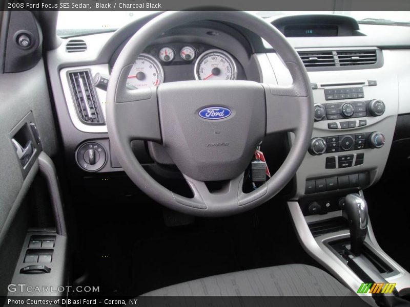 Black / Charcoal Black 2008 Ford Focus SES Sedan