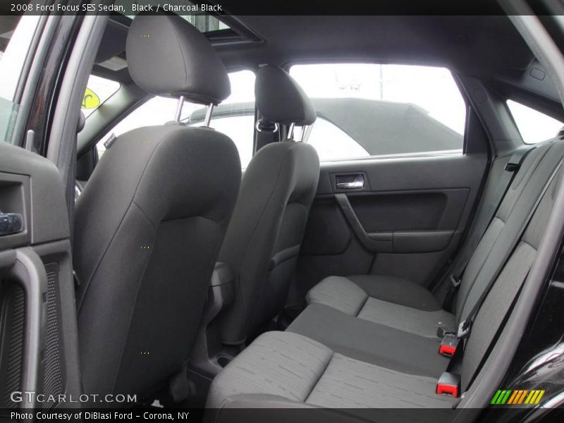 Black / Charcoal Black 2008 Ford Focus SES Sedan