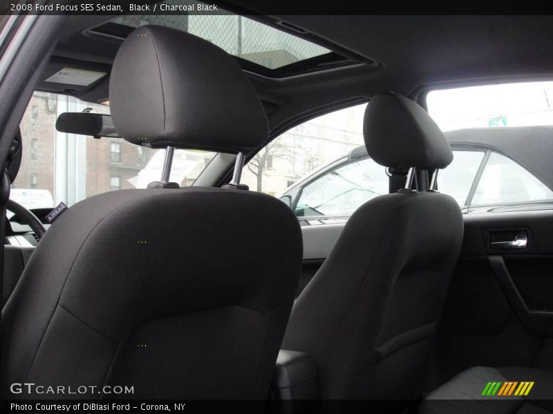 Black / Charcoal Black 2008 Ford Focus SES Sedan