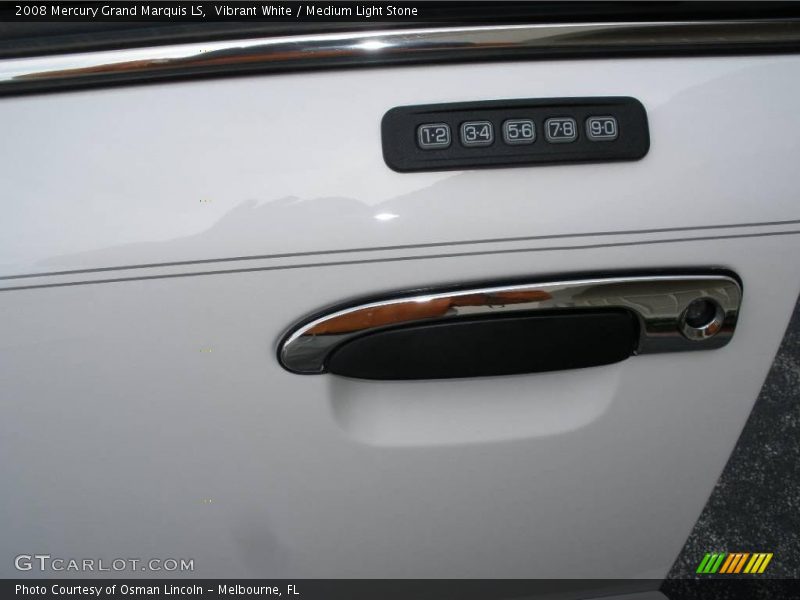 Vibrant White / Medium Light Stone 2008 Mercury Grand Marquis LS