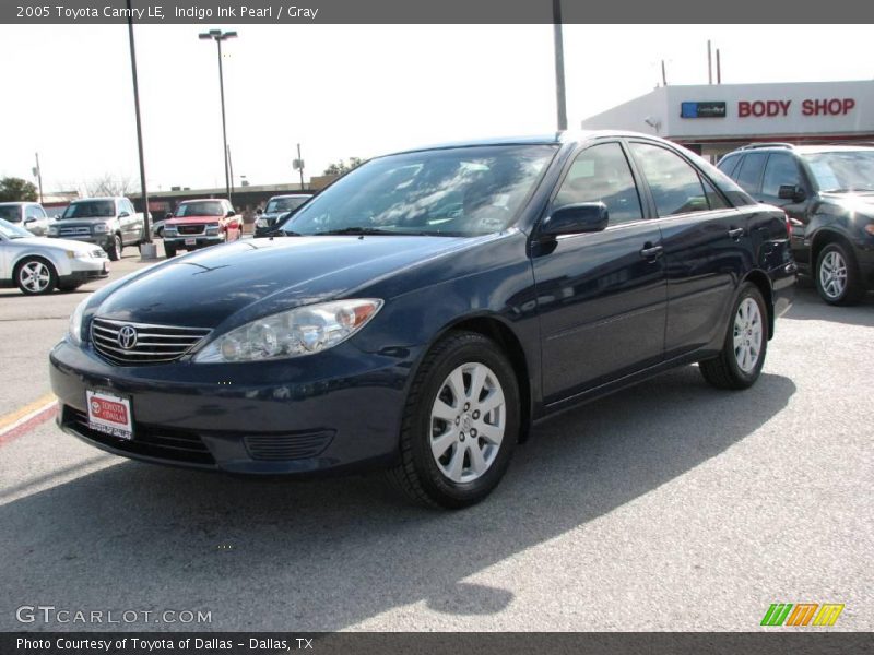 Indigo Ink Pearl / Gray 2005 Toyota Camry LE
