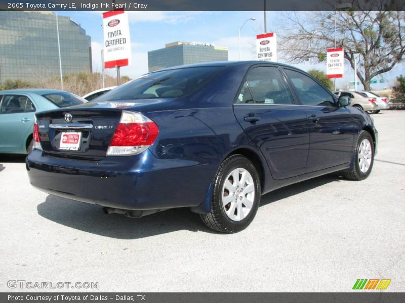 Indigo Ink Pearl / Gray 2005 Toyota Camry LE