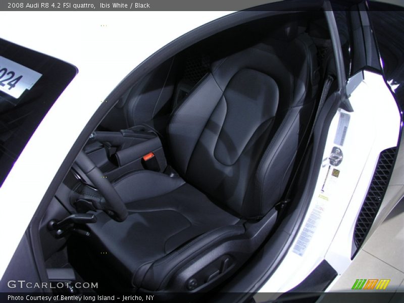 Ibis White / Black 2008 Audi R8 4.2 FSI quattro