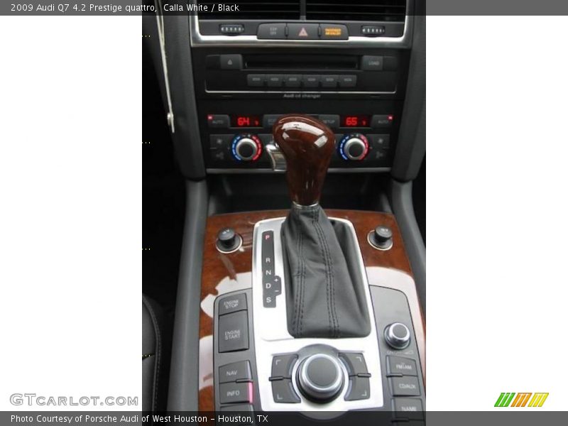 Calla White / Black 2009 Audi Q7 4.2 Prestige quattro