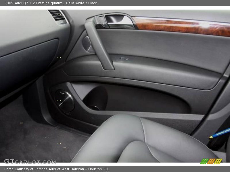 Calla White / Black 2009 Audi Q7 4.2 Prestige quattro