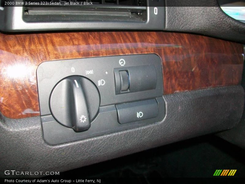 Jet Black / Black 2000 BMW 3 Series 323i Sedan