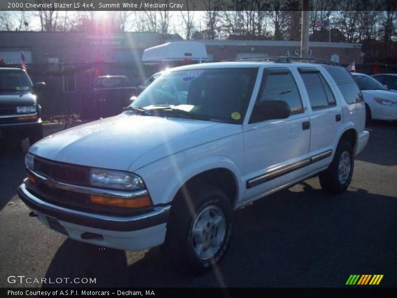 Summit White / Medium Gray 2000 Chevrolet Blazer LS 4x4