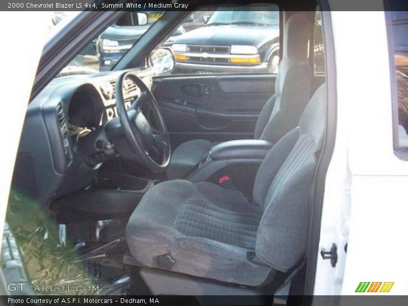 Summit White / Medium Gray 2000 Chevrolet Blazer LS 4x4