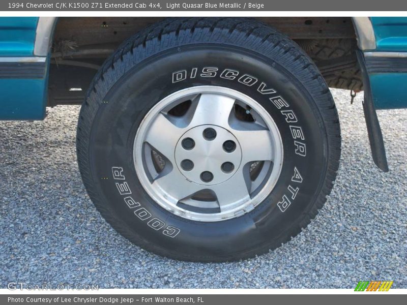 Light Quasar Blue Metallic / Beige 1994 Chevrolet C/K K1500 Z71 Extended Cab 4x4