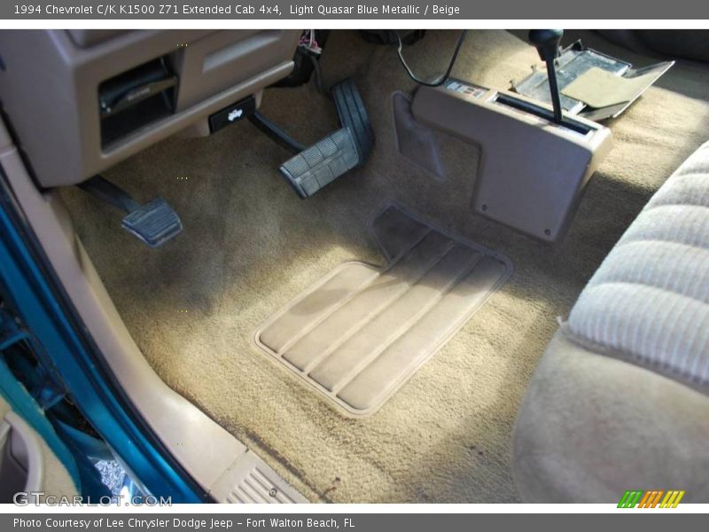 Light Quasar Blue Metallic / Beige 1994 Chevrolet C/K K1500 Z71 Extended Cab 4x4