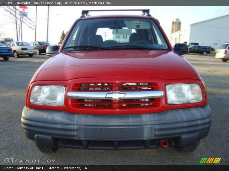 Wildfire Red / Medium Gray 2000 Chevrolet Tracker Hard Top