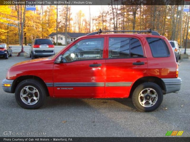 Wildfire Red / Medium Gray 2000 Chevrolet Tracker Hard Top