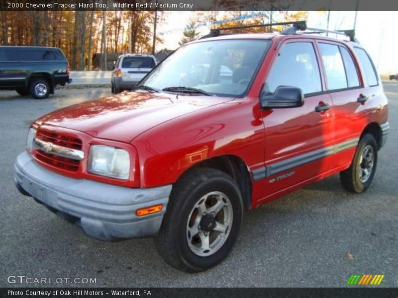 Wildfire Red / Medium Gray 2000 Chevrolet Tracker Hard Top