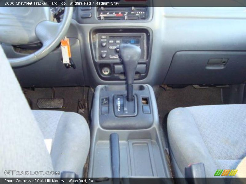 Wildfire Red / Medium Gray 2000 Chevrolet Tracker Hard Top