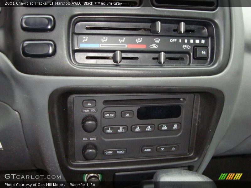 Black / Medium Gray 2001 Chevrolet Tracker LT Hardtop 4WD