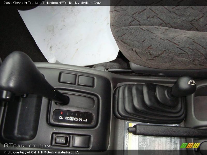 Black / Medium Gray 2001 Chevrolet Tracker LT Hardtop 4WD