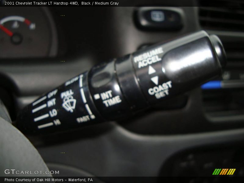 Black / Medium Gray 2001 Chevrolet Tracker LT Hardtop 4WD