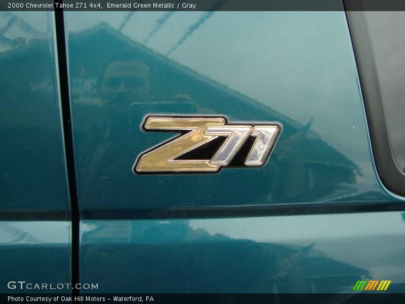 Emerald Green Metallic / Gray 2000 Chevrolet Tahoe Z71 4x4