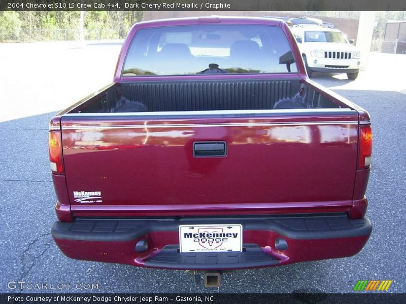 Dark Cherry Red Metallic / Graphite 2004 Chevrolet S10 LS Crew Cab 4x4