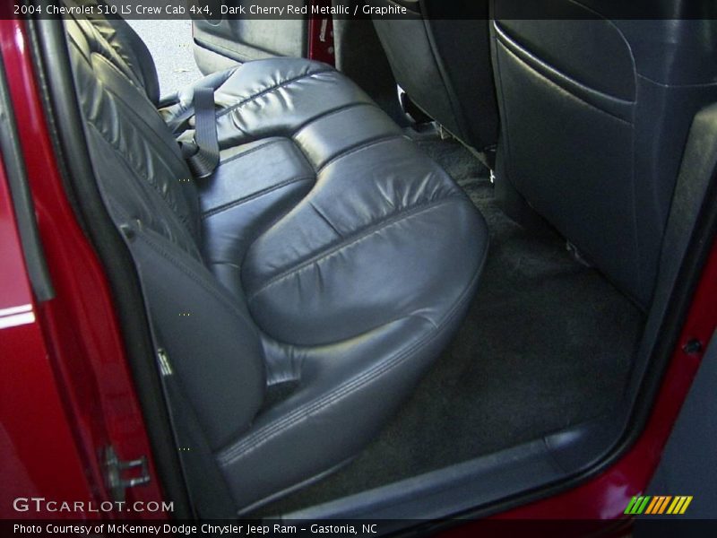 Dark Cherry Red Metallic / Graphite 2004 Chevrolet S10 LS Crew Cab 4x4