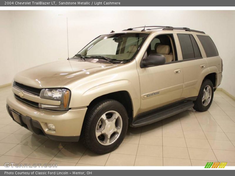 Sandstone Metallic / Light Cashmere 2004 Chevrolet TrailBlazer LT