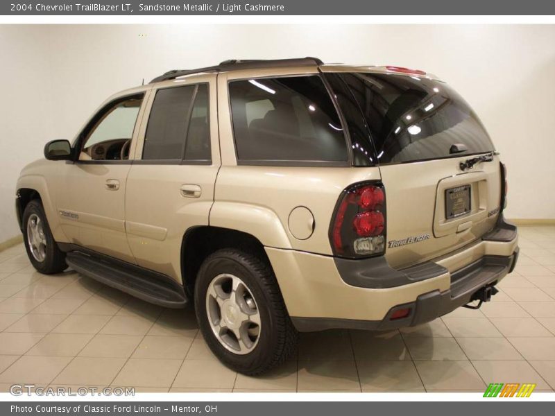 Sandstone Metallic / Light Cashmere 2004 Chevrolet TrailBlazer LT