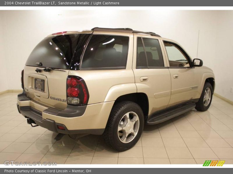 Sandstone Metallic / Light Cashmere 2004 Chevrolet TrailBlazer LT