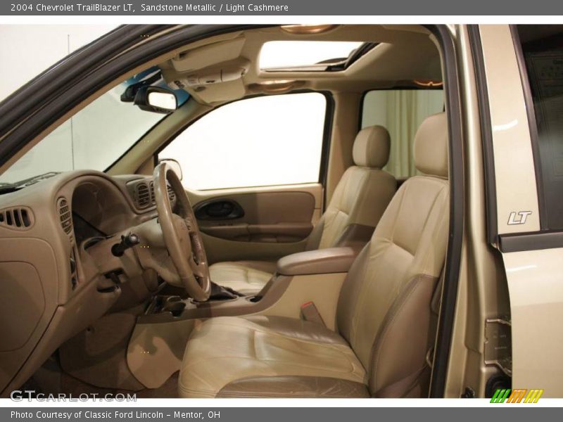 Sandstone Metallic / Light Cashmere 2004 Chevrolet TrailBlazer LT