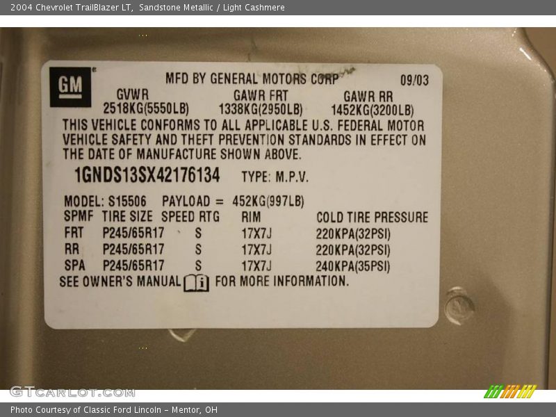 Sandstone Metallic / Light Cashmere 2004 Chevrolet TrailBlazer LT