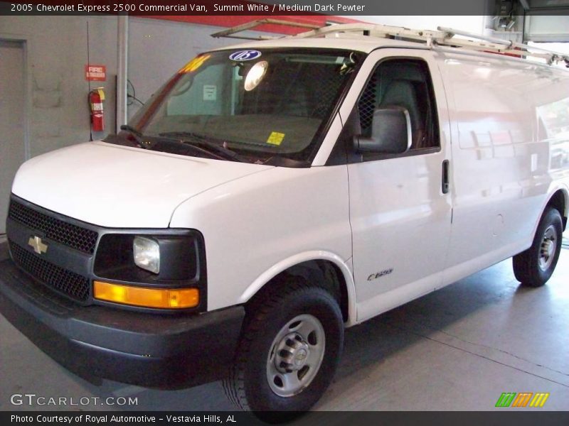 Summit White / Medium Dark Pewter 2005 Chevrolet Express 2500 Commercial Van