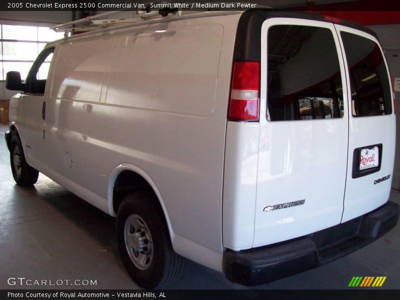 Summit White / Medium Dark Pewter 2005 Chevrolet Express 2500 Commercial Van