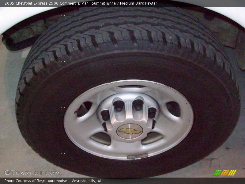 Summit White / Medium Dark Pewter 2005 Chevrolet Express 2500 Commercial Van