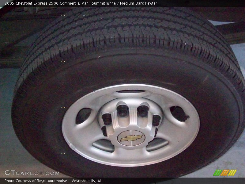 Summit White / Medium Dark Pewter 2005 Chevrolet Express 2500 Commercial Van