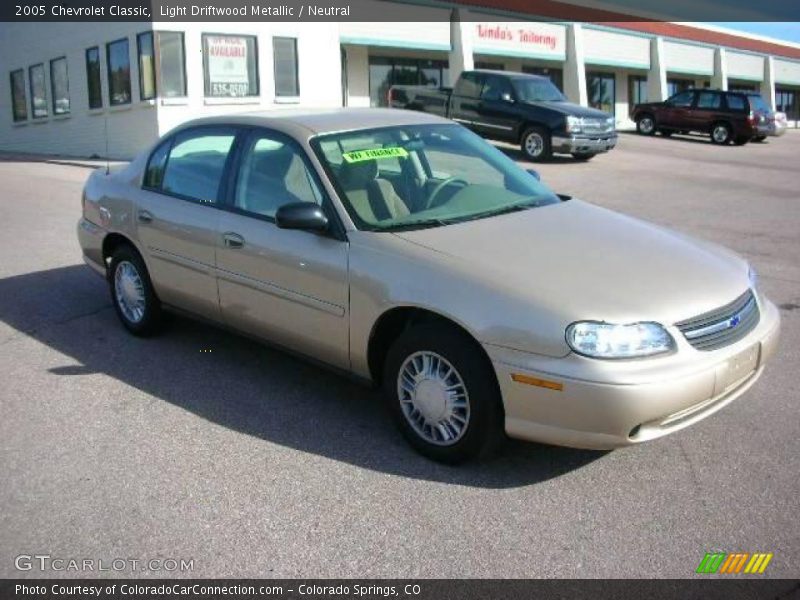 Light Driftwood Metallic / Neutral 2005 Chevrolet Classic