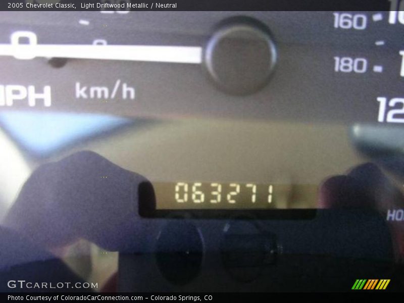 Light Driftwood Metallic / Neutral 2005 Chevrolet Classic