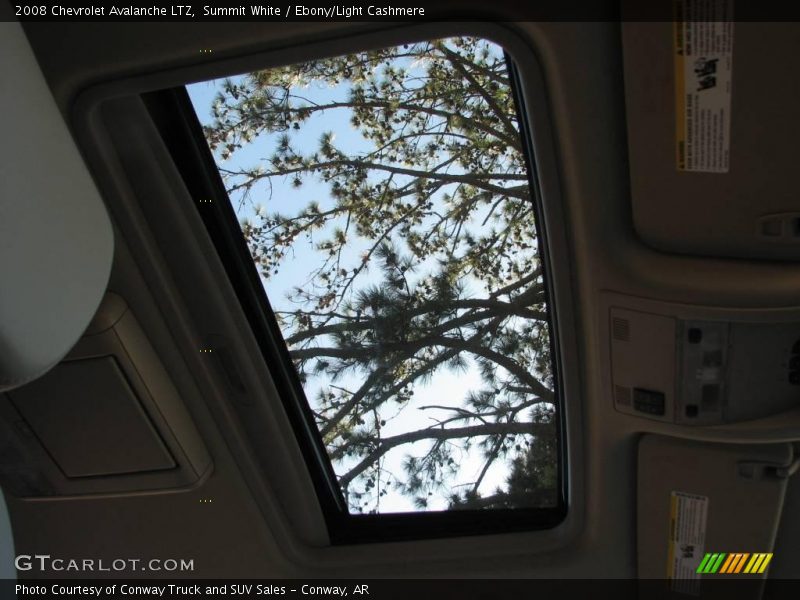 Summit White / Ebony/Light Cashmere 2008 Chevrolet Avalanche LTZ