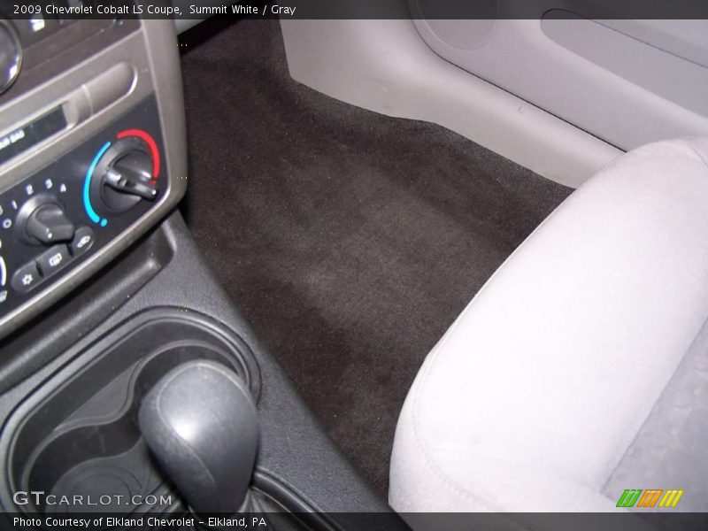 Summit White / Gray 2009 Chevrolet Cobalt LS Coupe