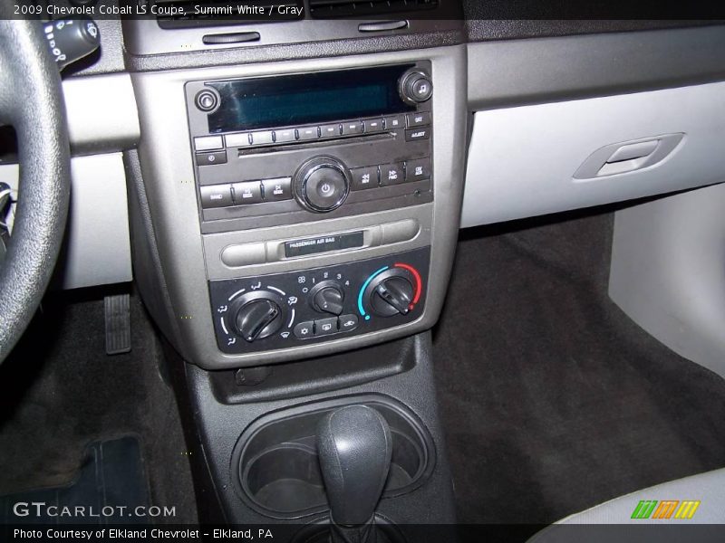 Summit White / Gray 2009 Chevrolet Cobalt LS Coupe